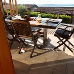 Relax Al Porto - 180 Degrees Of Exciting Garda Views *