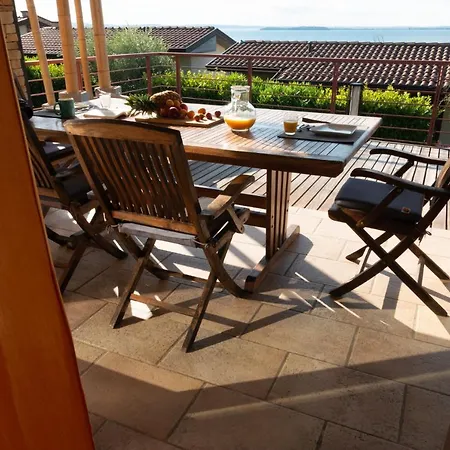 Relax Al Porto - 180 Degrees Of Exciting Garda Views *