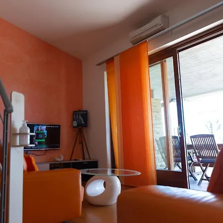 Relax Al Porto - 180 Degrees Of Exciting Garda Views * Moniga del Garda