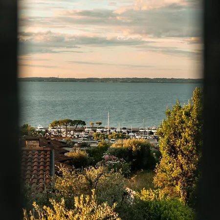 Relax Al Porto - 180 Degrees Of Exciting Garda Views * Moniga del Garda
